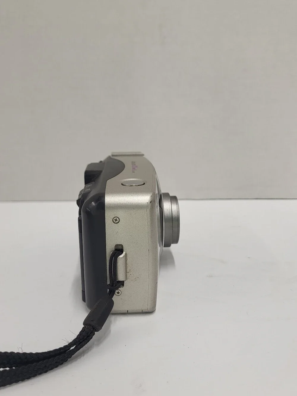Canon Sure Shot 105 Zoom S Date 35mm Point & Shoot Film Camera Battery Tested